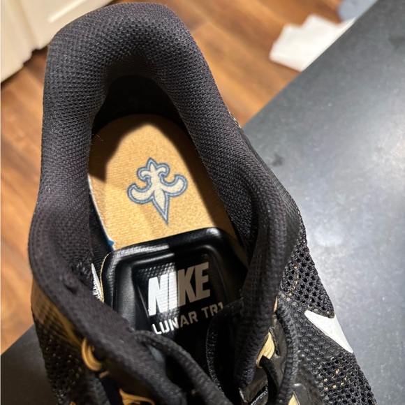 Nike Men's Black and Gold New Orleans Saints team-issued Lunar TR1 shoes - Picture 3 of 6